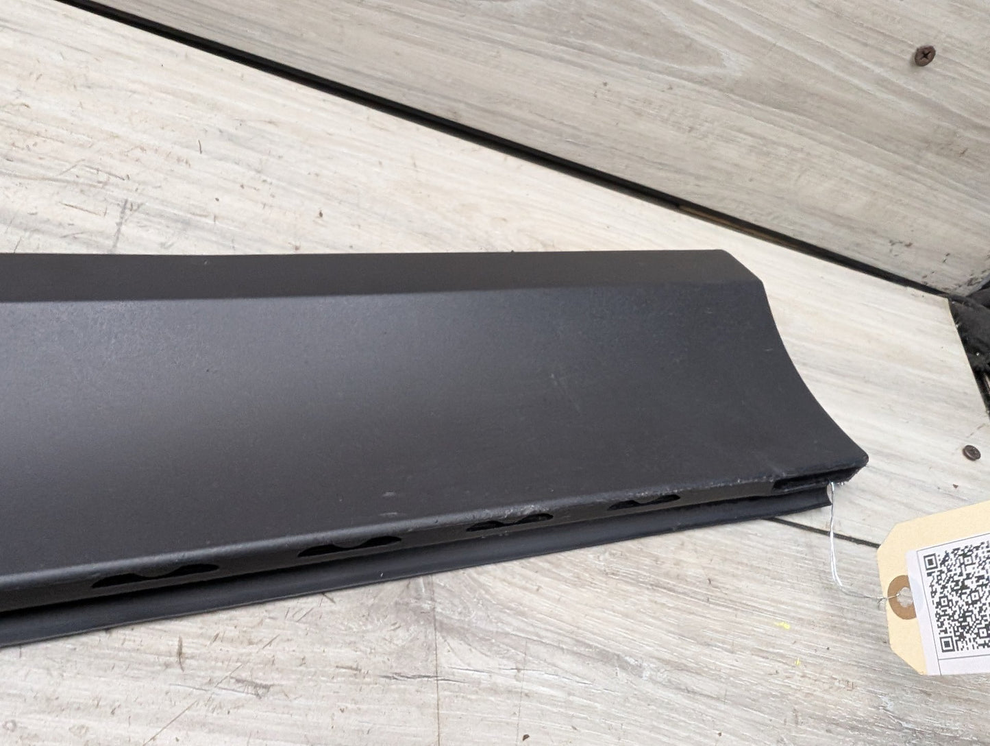 2011 - 2017 BMW X3 F25 Front Left Driver Exterior Door Trim Molding 7205779 N20B20A