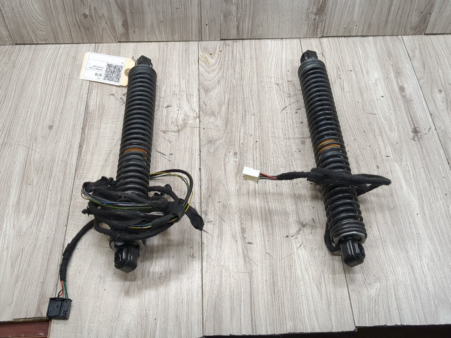 09-15 OEM BMW F01 F02 740 750 760 Rear Left Right Trunk Shock Strut Supports SET