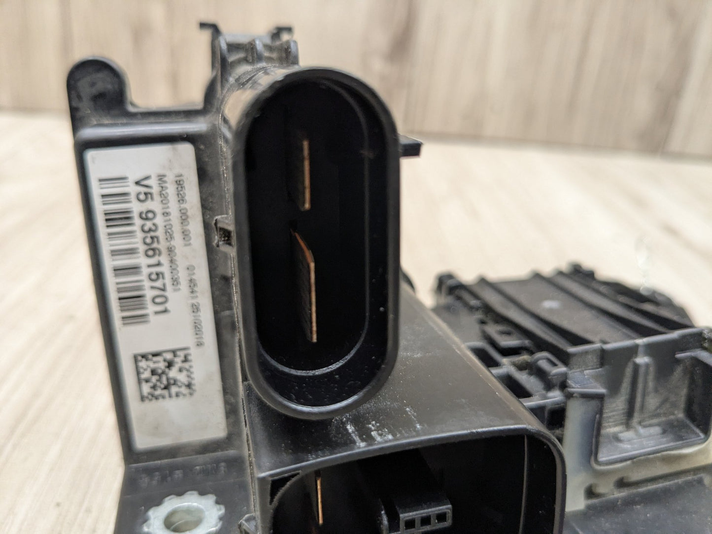 2014 - 2020 BMW 440i F36 Front Power Distribution Fuse Box 9356157 B58B30M0