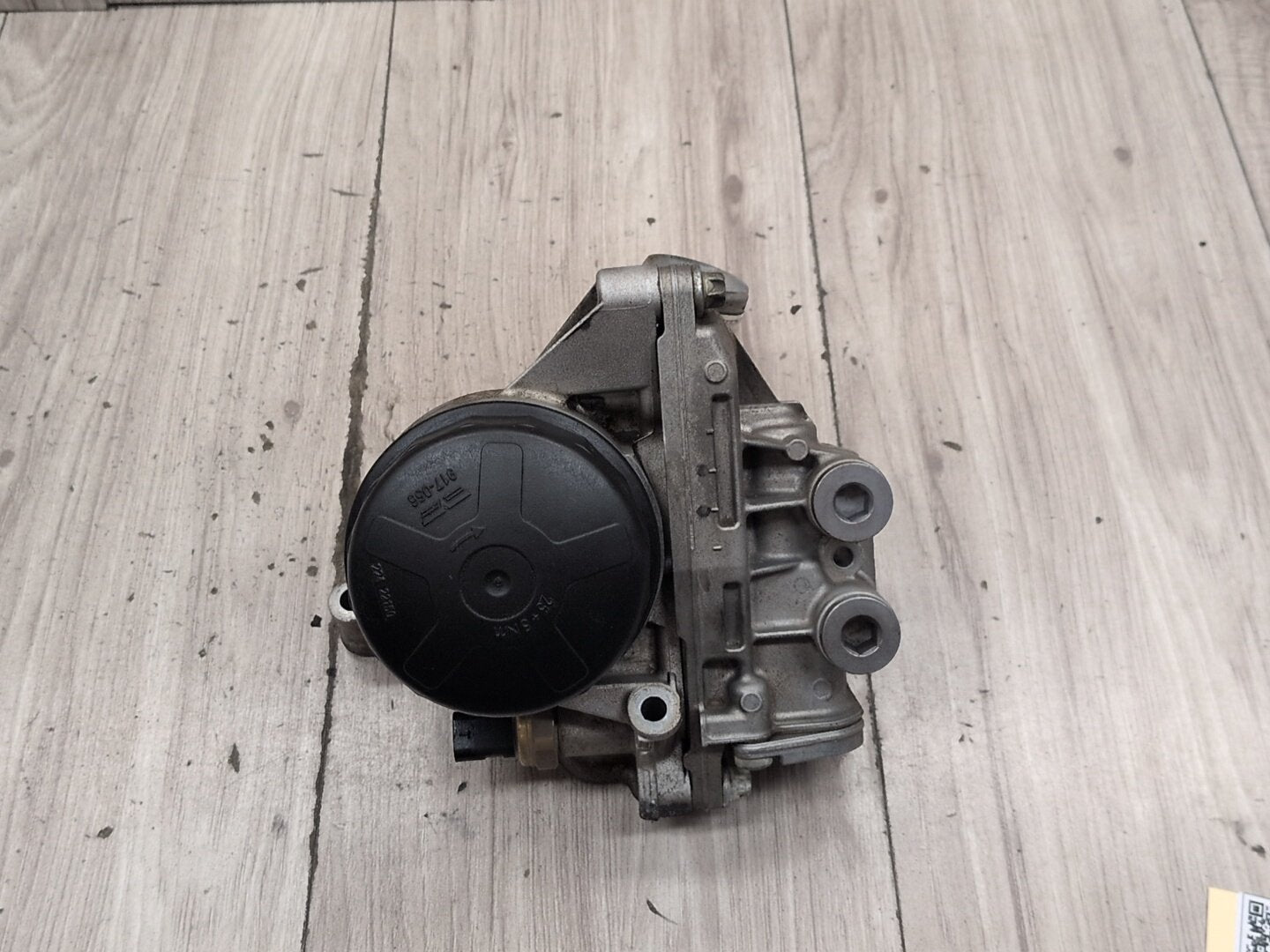 10-17 OEM BMW F01 F07 F10 F12 F25 X3 X4 N55 Engine Oil Filter Housing COOLER