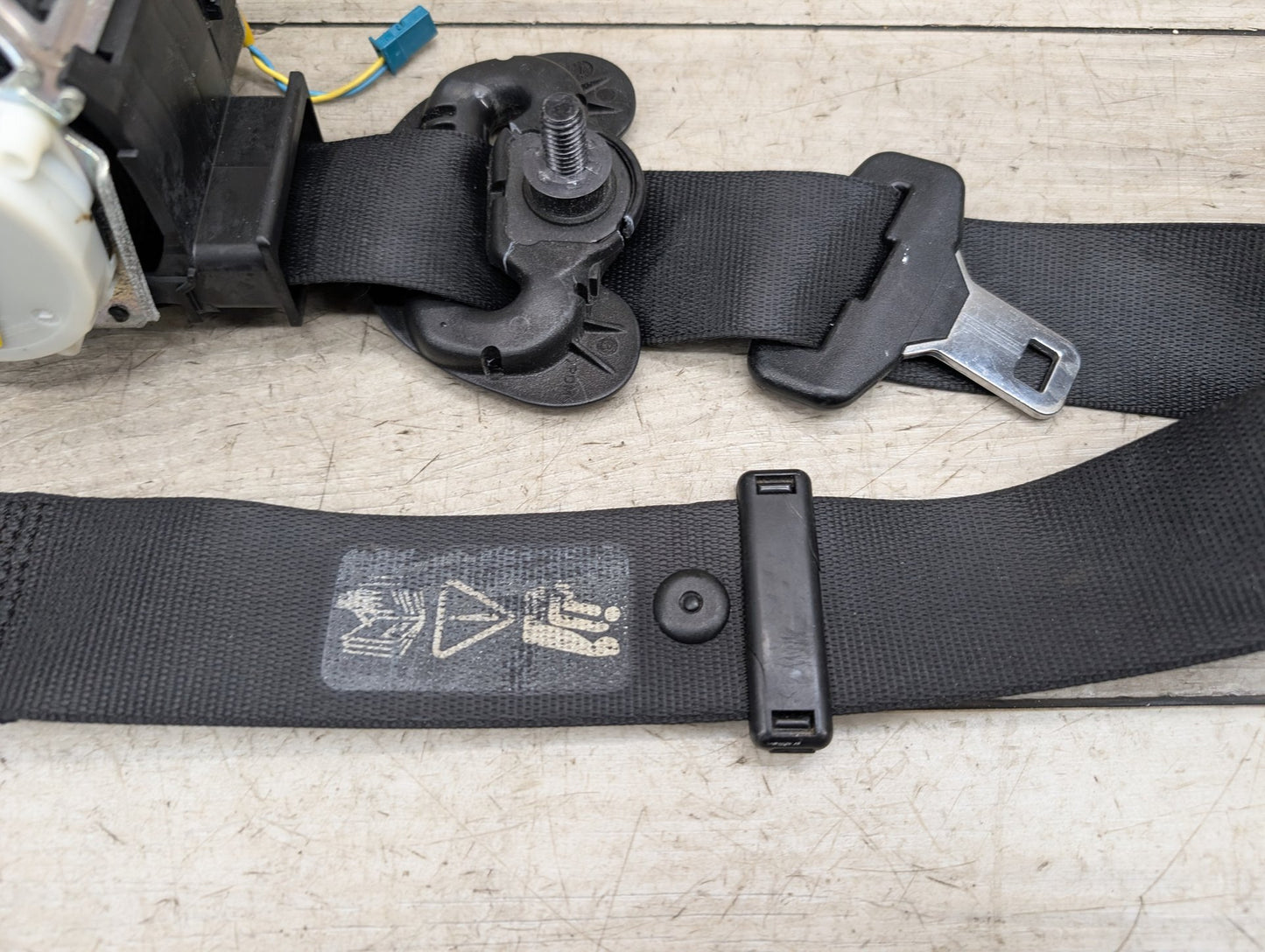 09-11 OEM BMW E90 E91 335 LCI Front Right Passenger Seat Belt Retractor Black