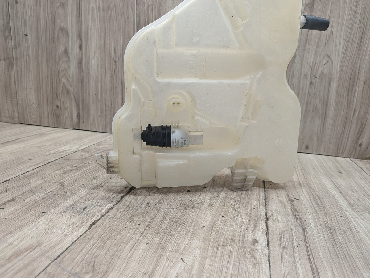 OEM BMW G20 G22 330 M340 430 M440 Windshield Wipe Washer Bottle Tank Reservoir