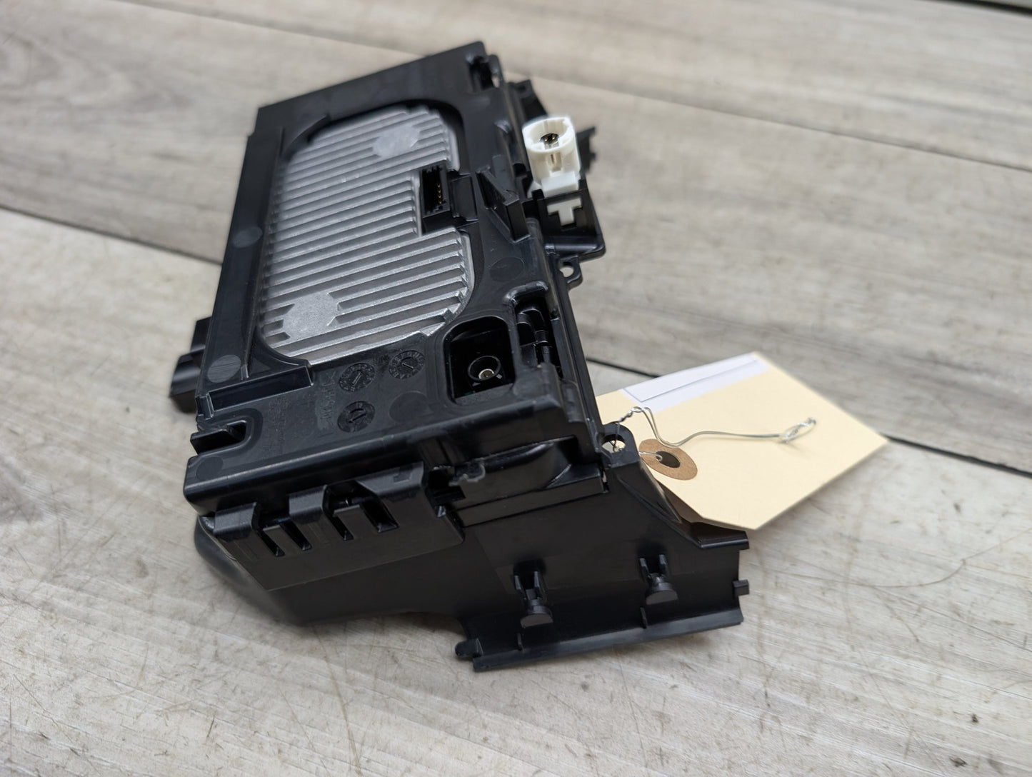 17-23 OEM BMW G30 540I Center Console Cup Holder Wireless Phone Device Charger