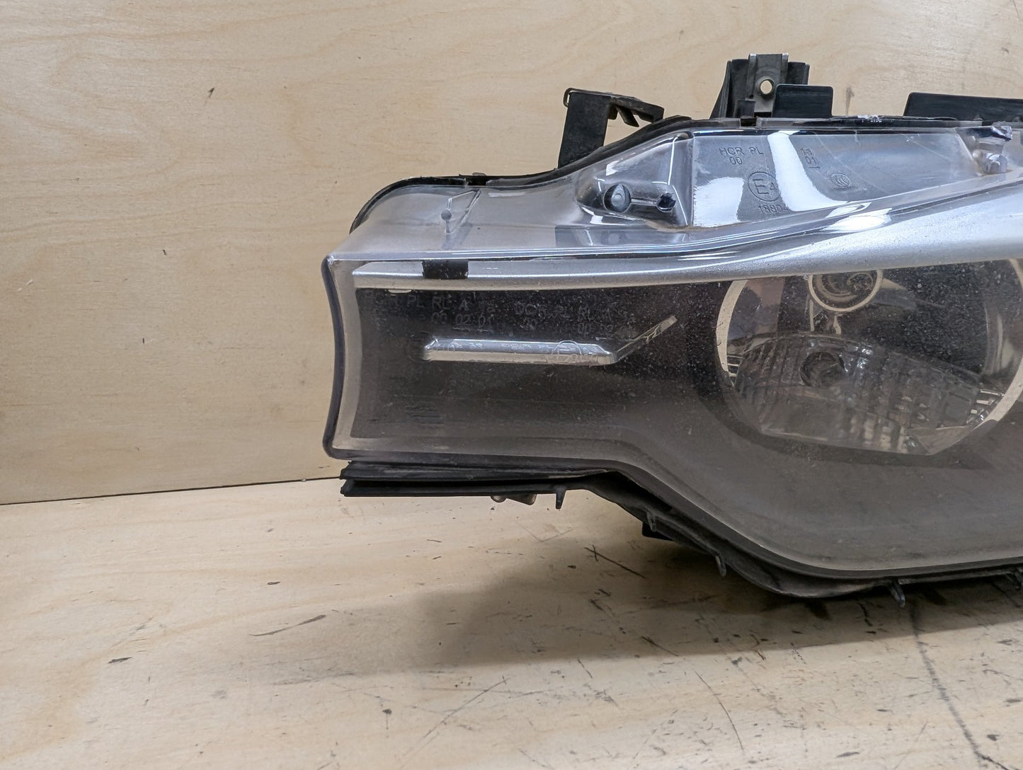 2012-2018 BMW 320i F30 - Front Left Driver Headlight PN: 7338709