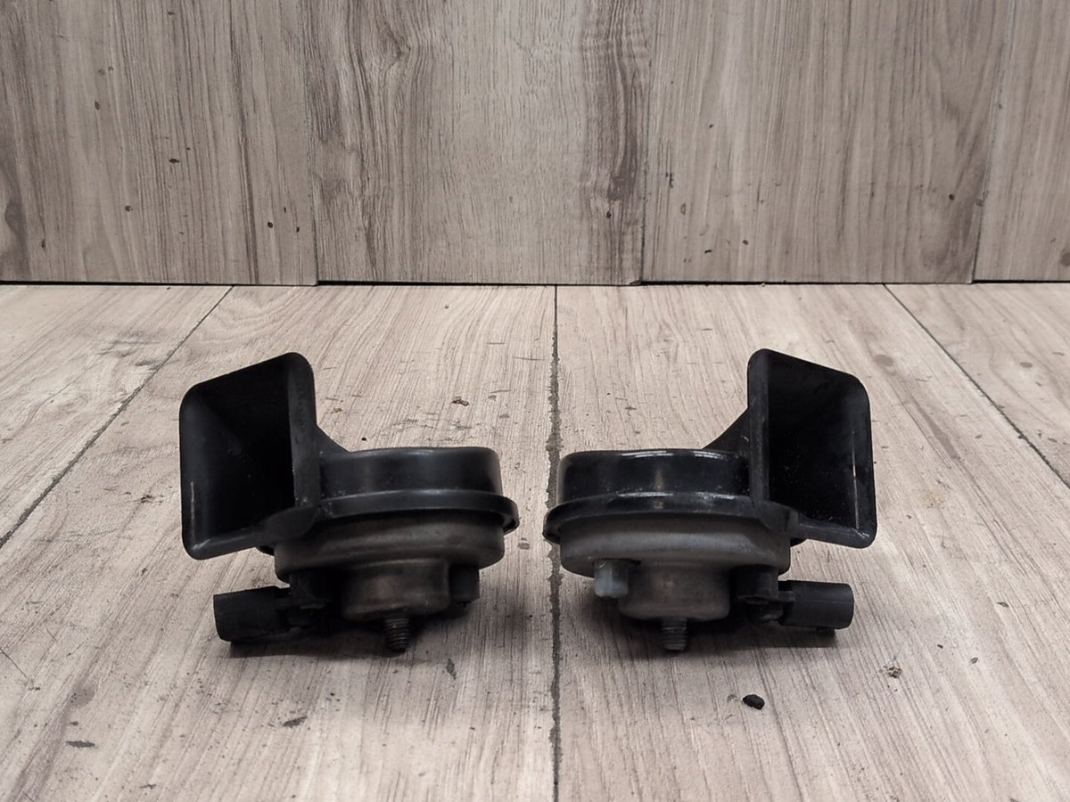 2014-2020 BMW 435i F32 Alarm Horns SET 7245423 OEM