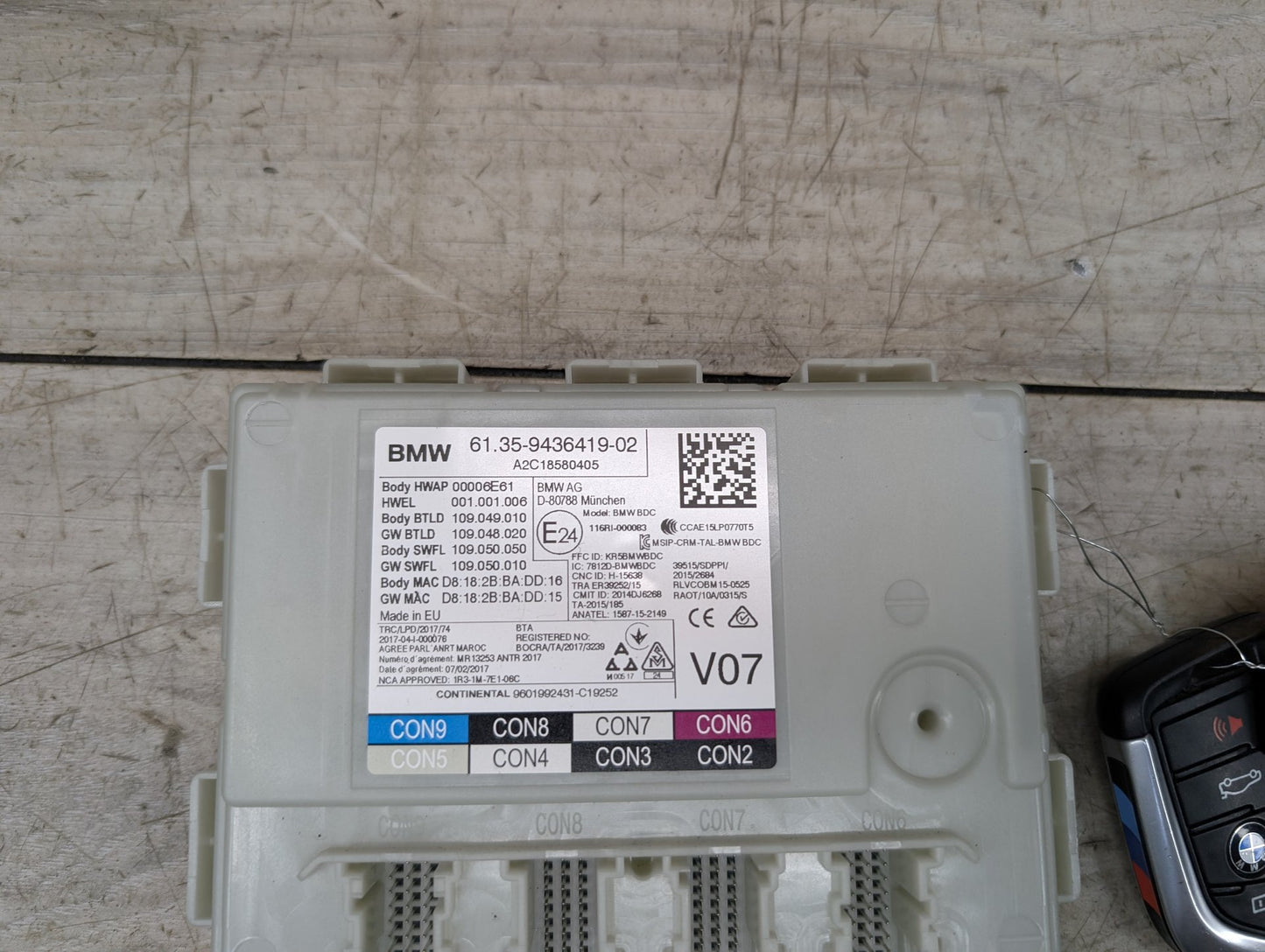 2018 - 2024 BMW X3 G01 Bdc Body Domain Fem Control Module w/ Key 9436419 B58B30O1
