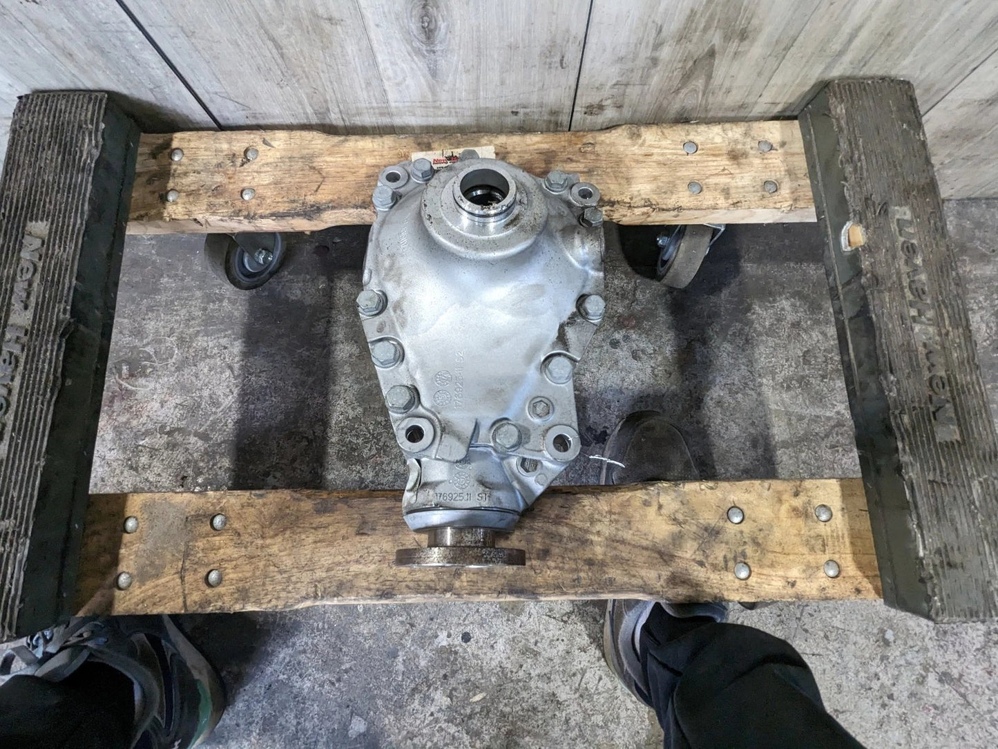 2018 BMW 540i G30 Front Axle Carrier Differential 8635703