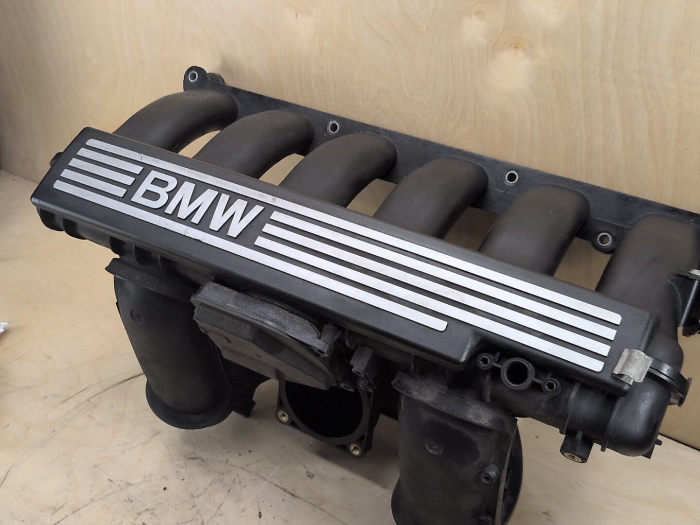 OEM BMW E70 E82 E88 E90 E92 E93 Engine N51 N52 Intake Manifold w/ Throttle Body
