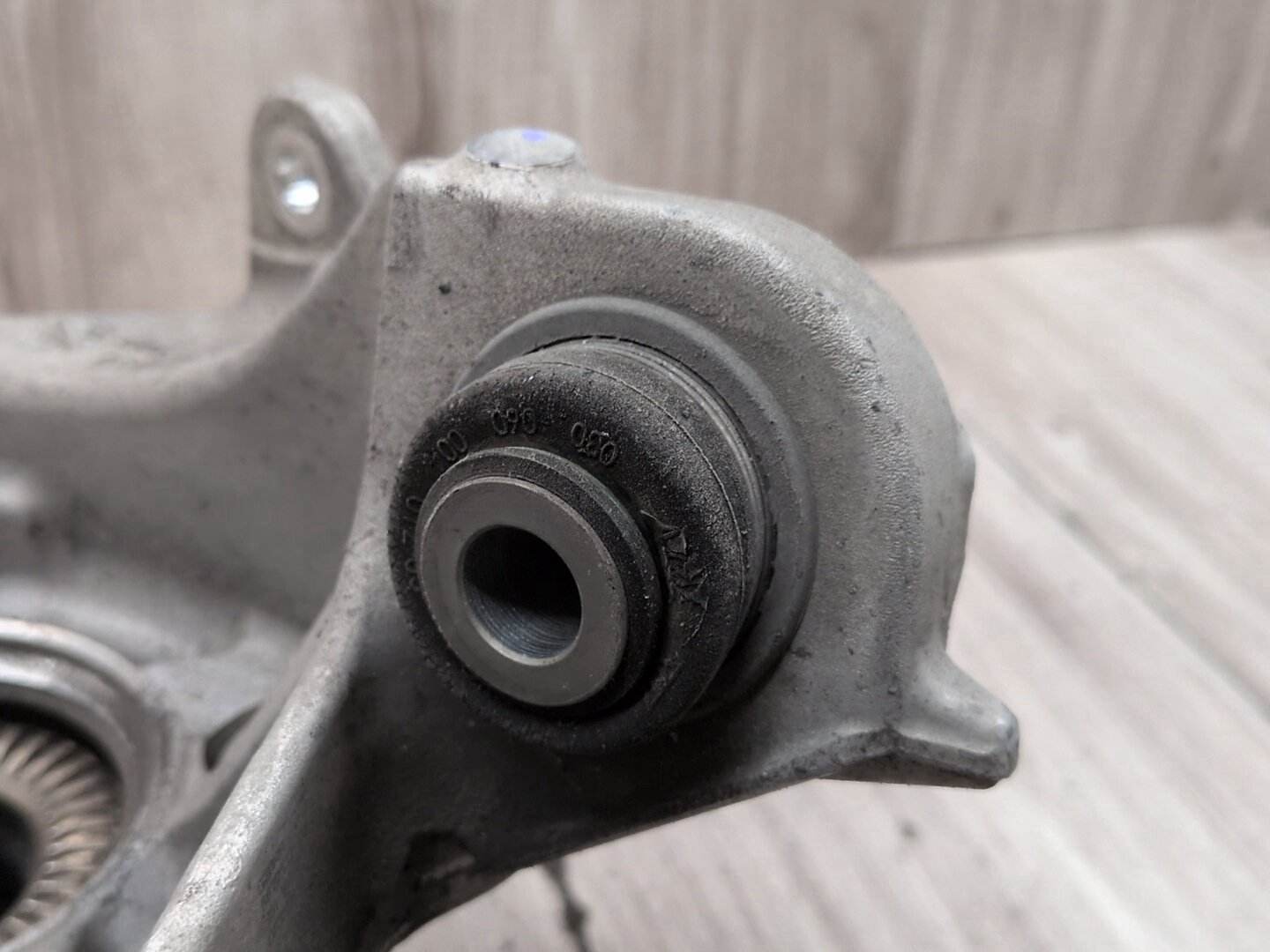 OEM BMW G20 330 M340 REAR Right Passenger Knuckle Wheel Hub Spindle Bearing