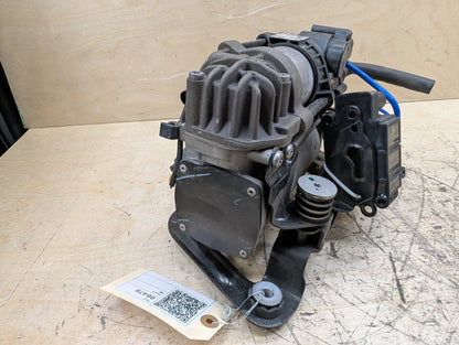 16-22 OEM BMW G11 G12 740 750 M760 Air Suspension Compressor Pump Module Motor