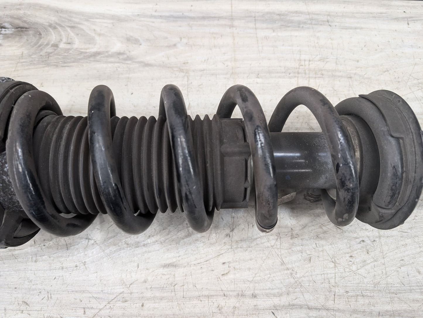 2019 BMW X3 G01 Rear Left or Right Spring Strut Shock Absorber 6880604 B58B30M0