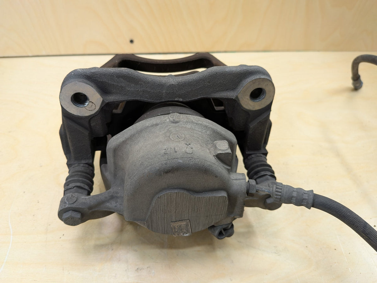18-24 OEM BMW G01 G02 G20 G42 X3 230 330 B46 Front Right Passenger Brake Caliper