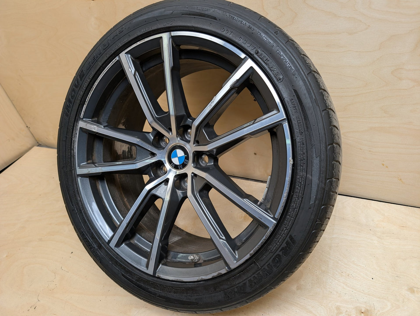 OEM BMW G20 G22 G23 G42 330 M340 FRONT Rim Wheel 18x7.5 ET25 V-spoke Style 780