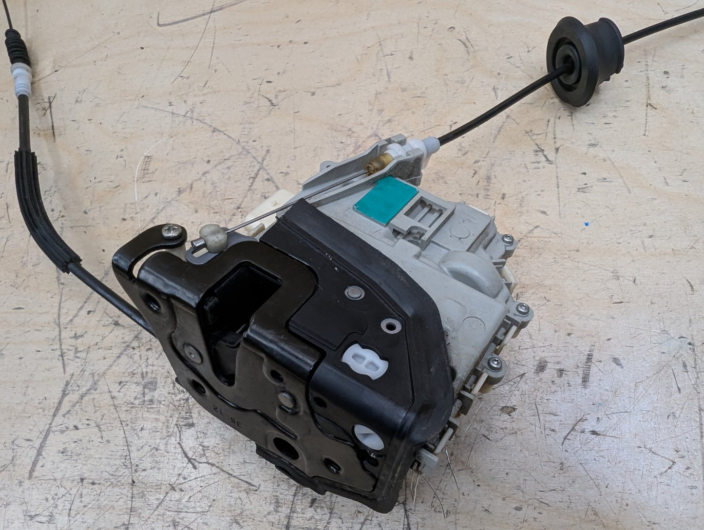 2011-2017 Audi RS5 8T Front Right Passenger Door Latch Lock Actuator 8J1837016D