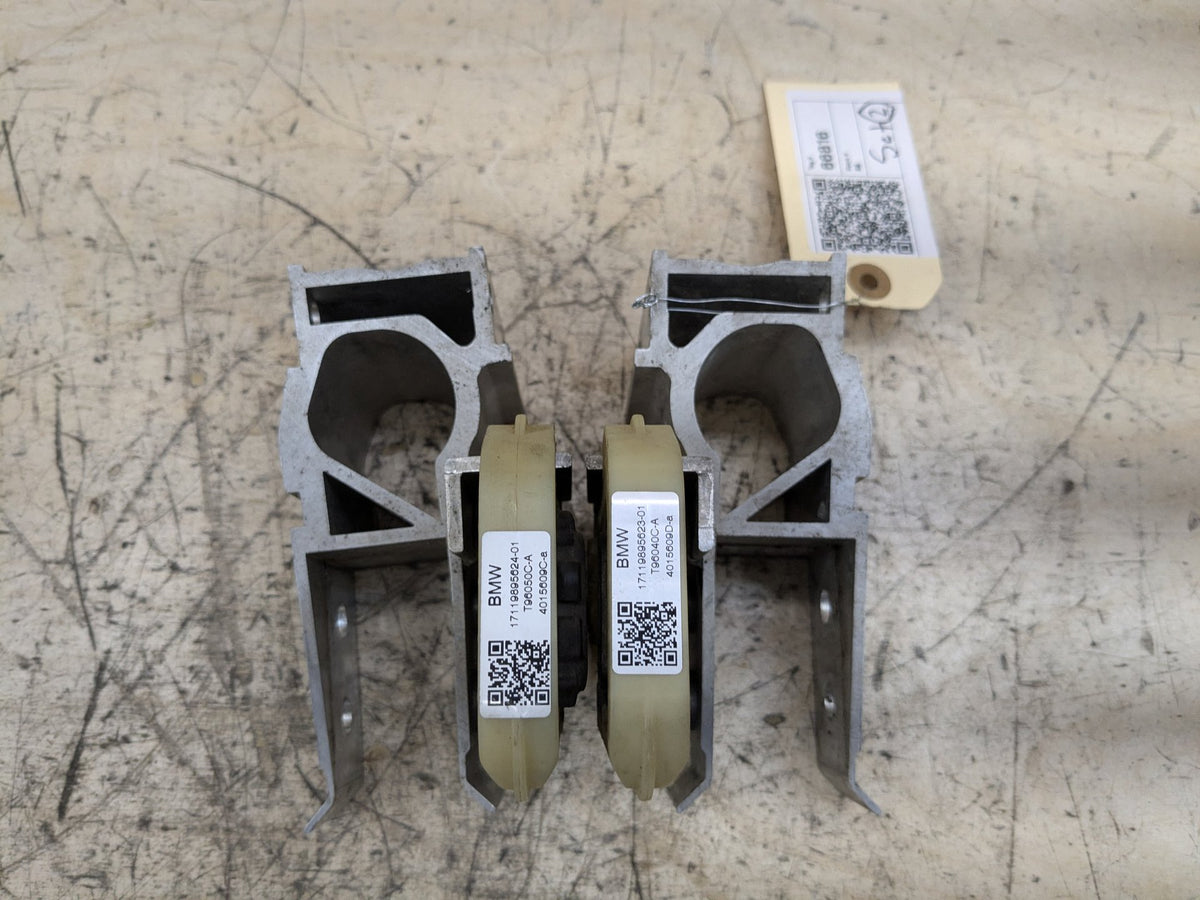 2018-2022 BMW 330i G20 Radiator Lower Mounting Brackets SET 7422234 OEM