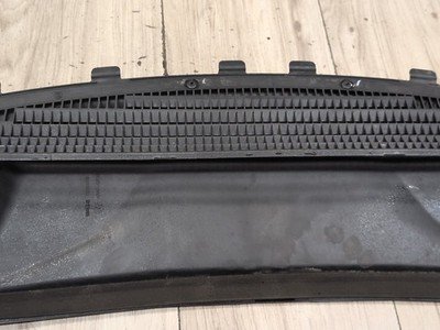 2015-2018 BMW X5 F85 Radiator Support Upper Cover Panel 7637050 OEM