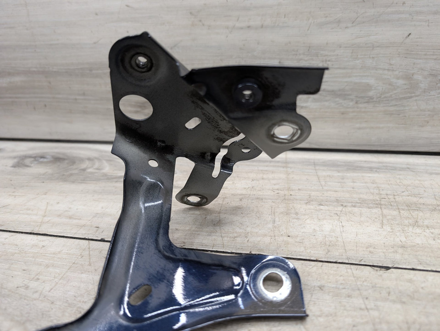 2017-2023 BMW 530i G30 Front Right Passenger Fender Brackets SET 7349618