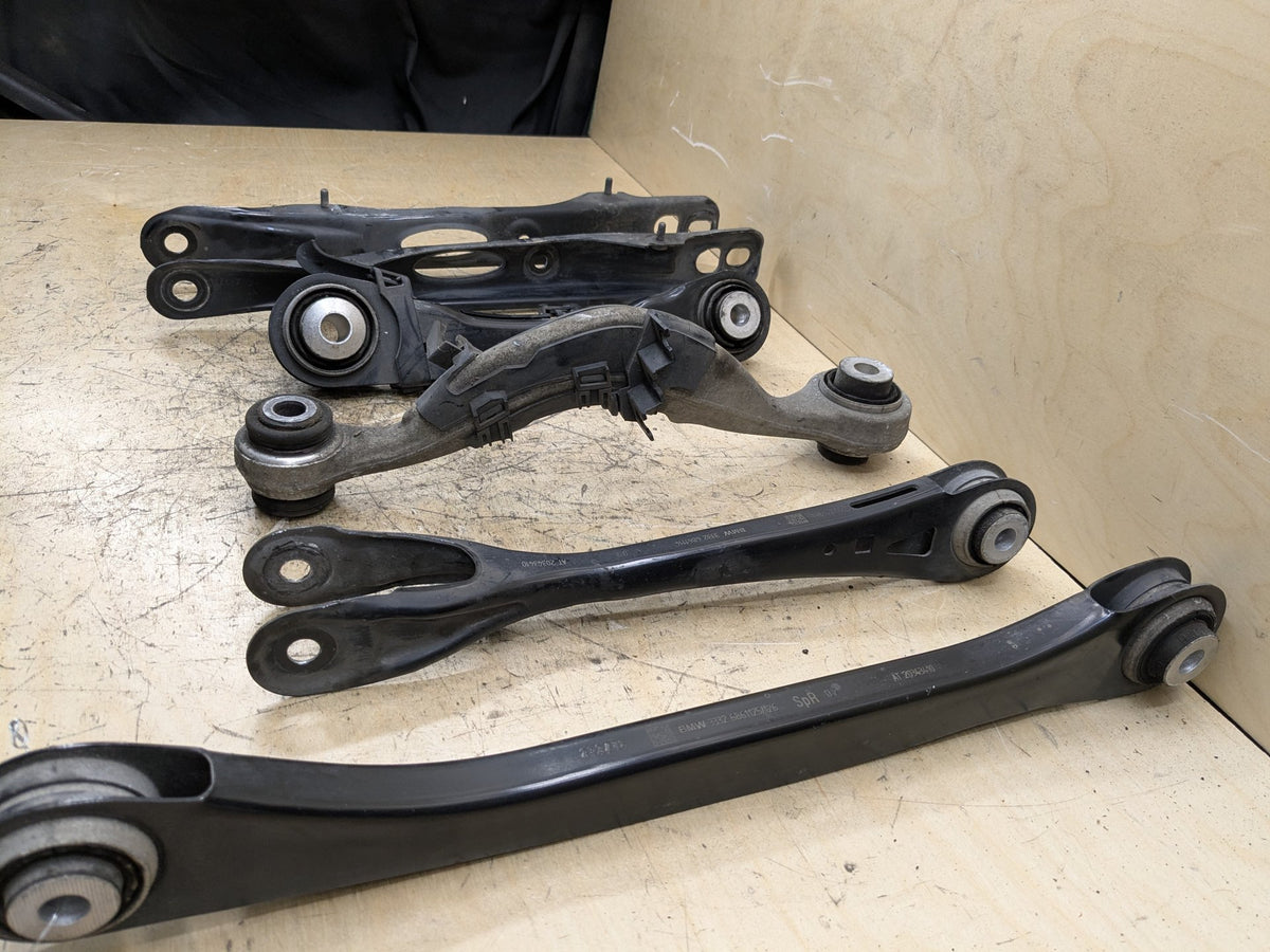 2016-2019 BMW 740i G12 Rear Right Passenger Control Arms SET 6861126