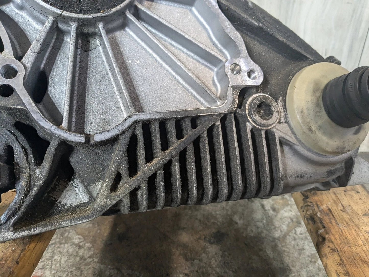 07-14 OEM BMW E70 E71 X5 X6 AWD Transmission Transfer Case Gearbox ATC 700