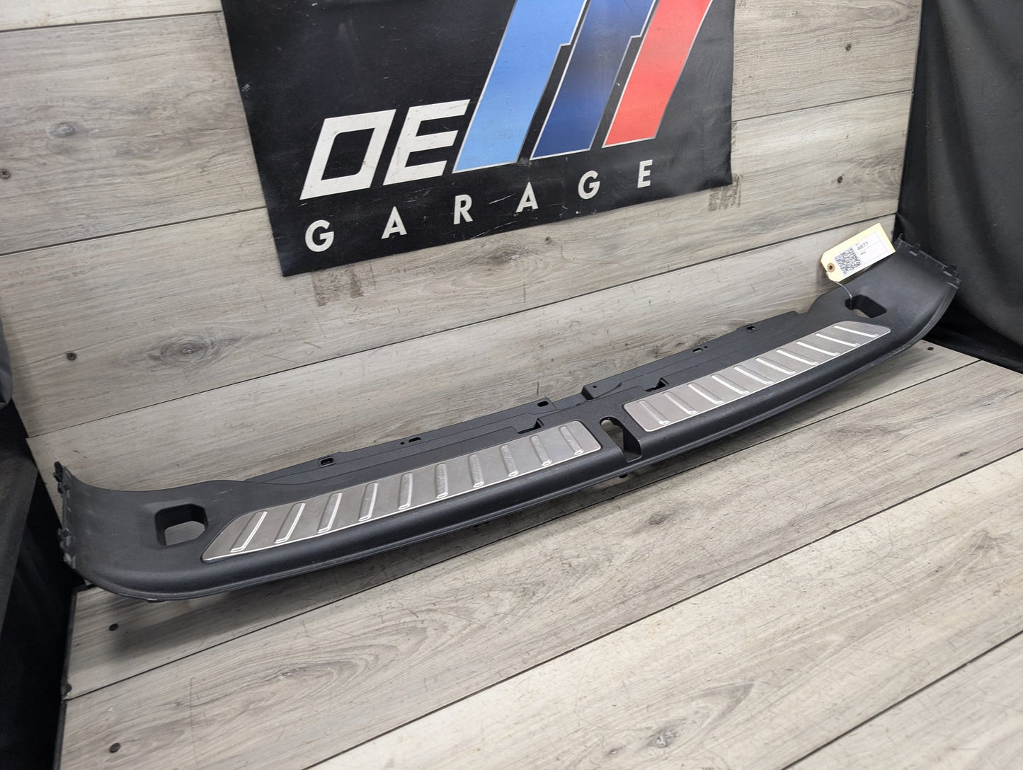 2018 - 2024 BMW X3 G01 Rear Trunk Cargo Scuff Loading Trim Cover Plate 7396611 B46B20O1
