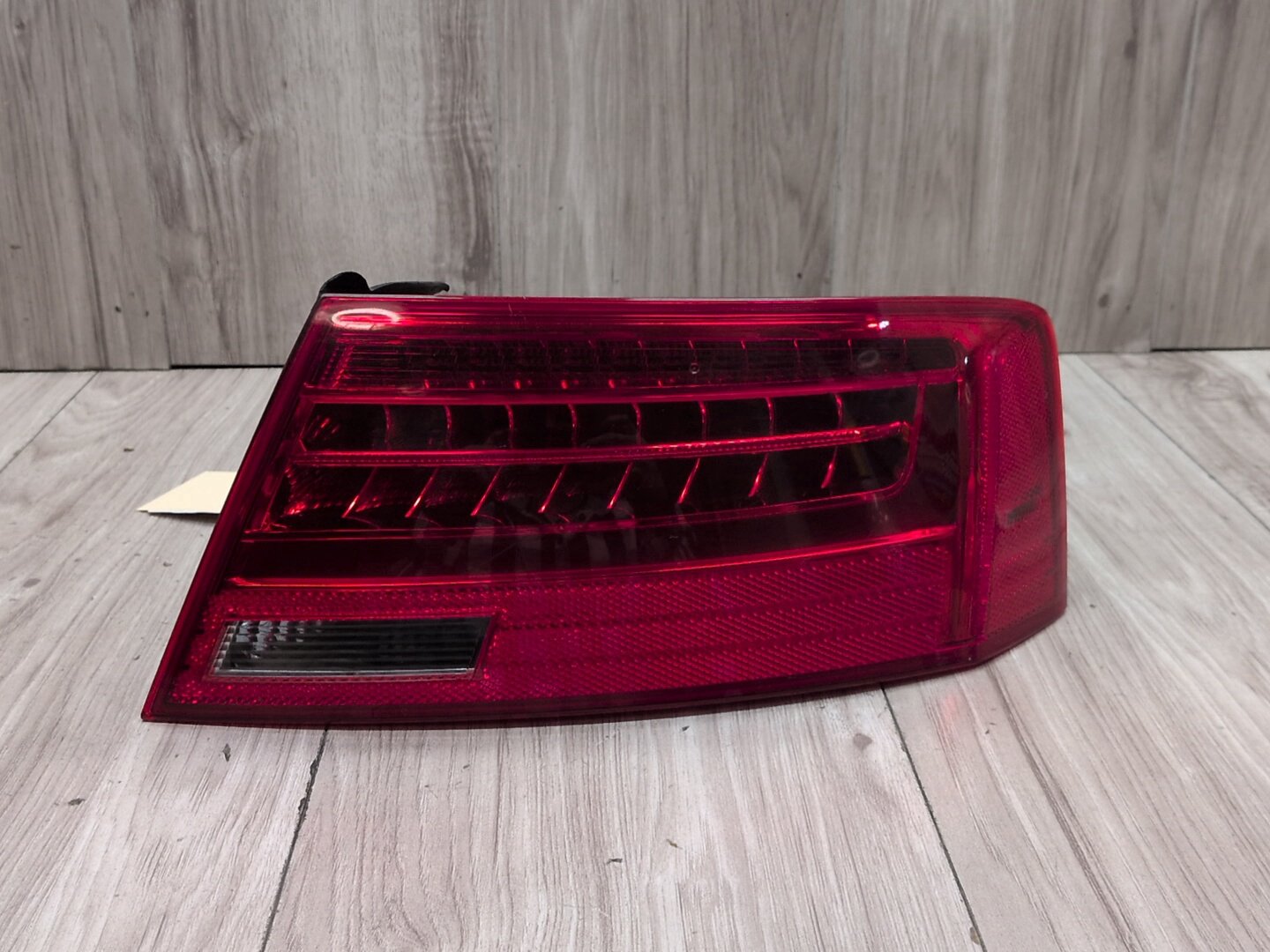 2008 - 2017 Audi S5 8T Rear Right Passenger Outer Tail Light 8T0945096J