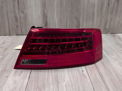 2008 - 2017 Audi S5 8T Rear Right Passenger Outer Tail Light 8T0945096J