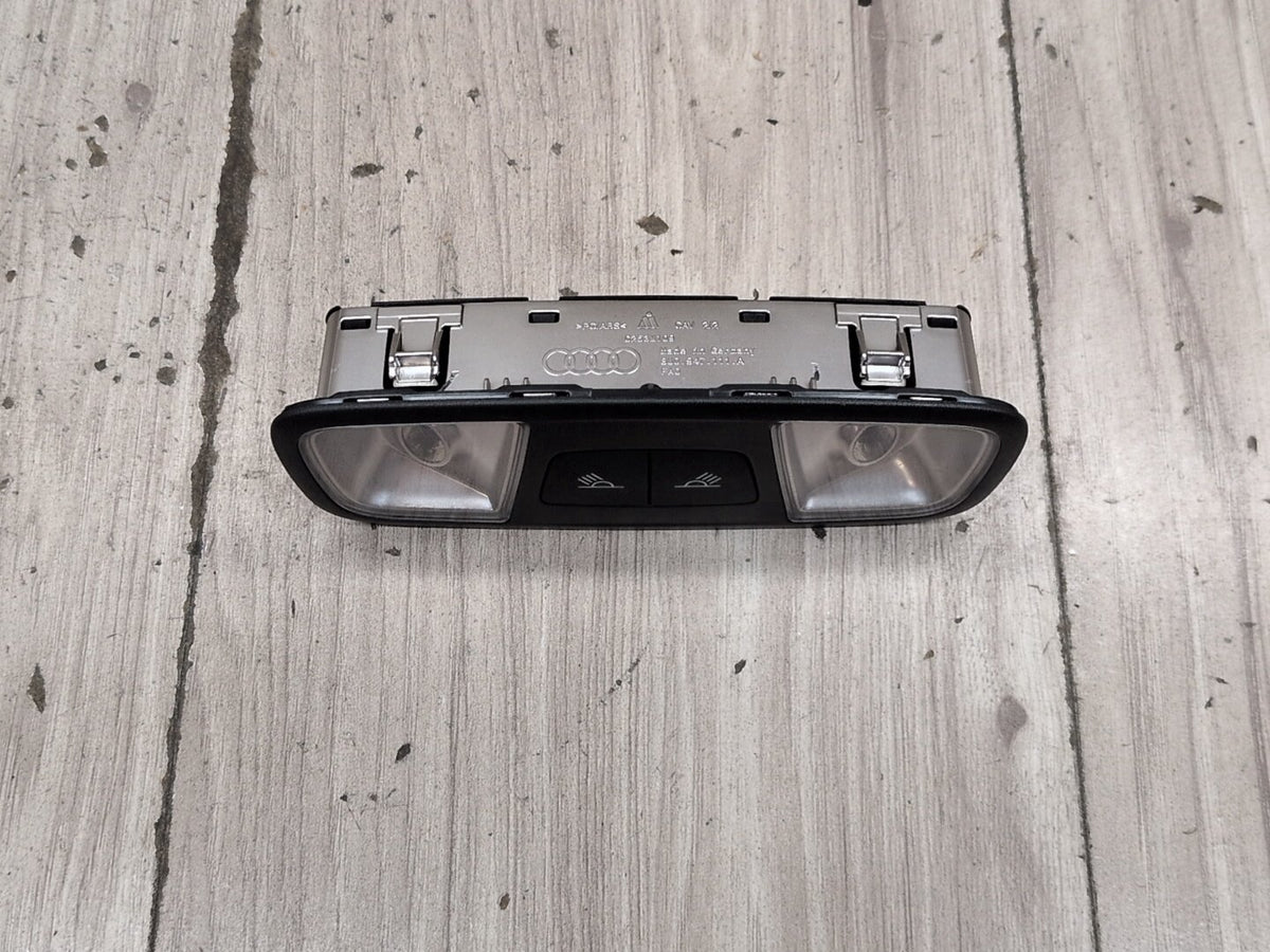 2015-2018 Audi Q3 8U Rear Overhead Dome Light Switch Module 8U0947111A