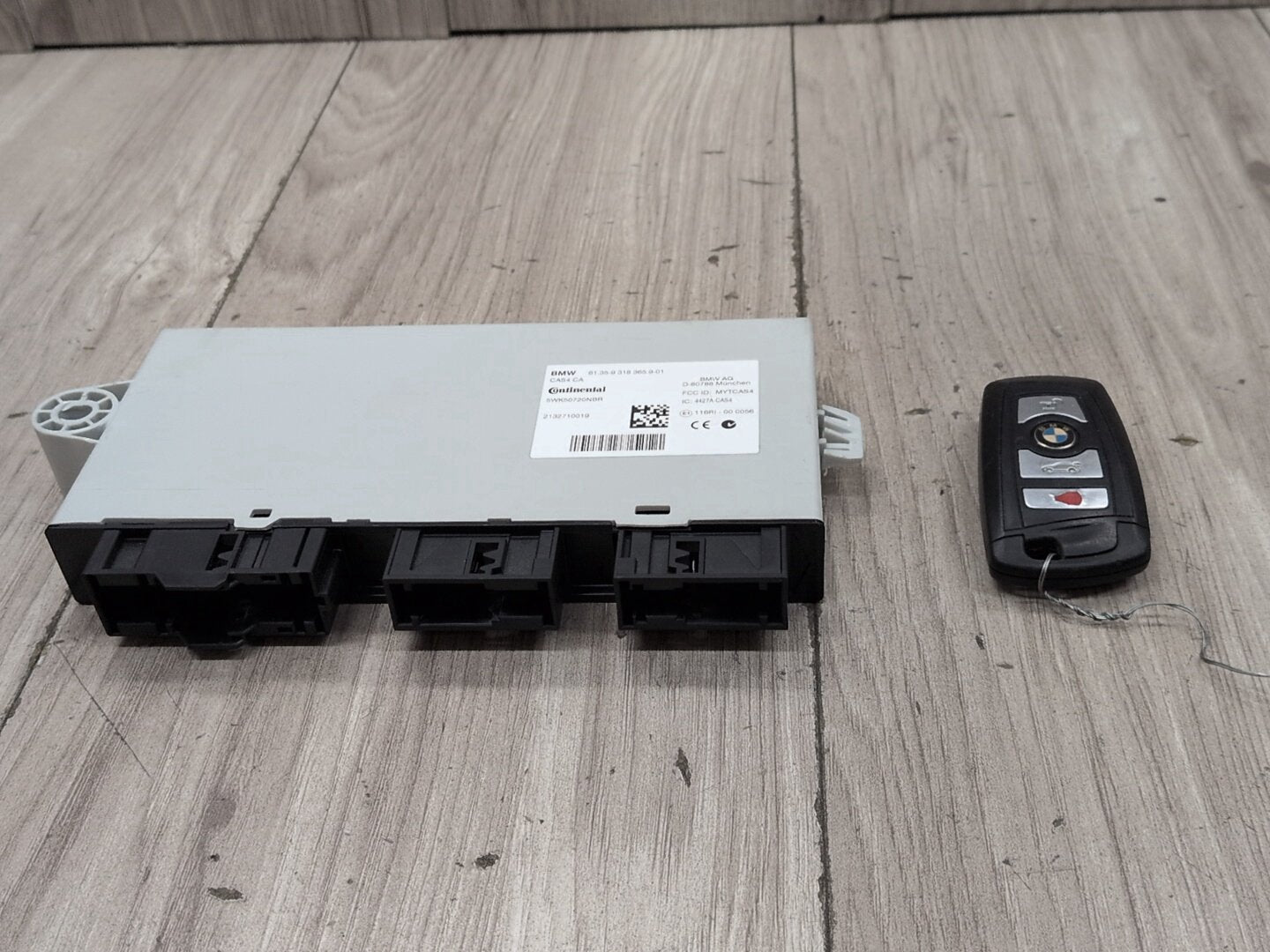 2011 - 2016 BMW 535i F10 CAS Comfort Car Access System Module w/ Key 9318365 N55B30A