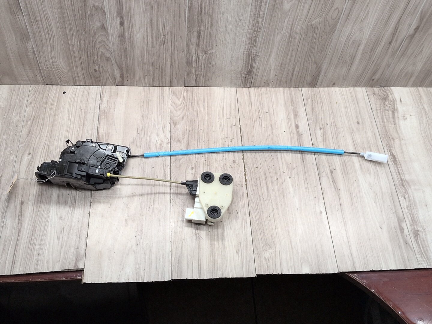 2014 - 2018 BMW X5 F85 Front Right Passenger Door Latch Lock Actuator w/ Soft Close 7419840 S63B44T2