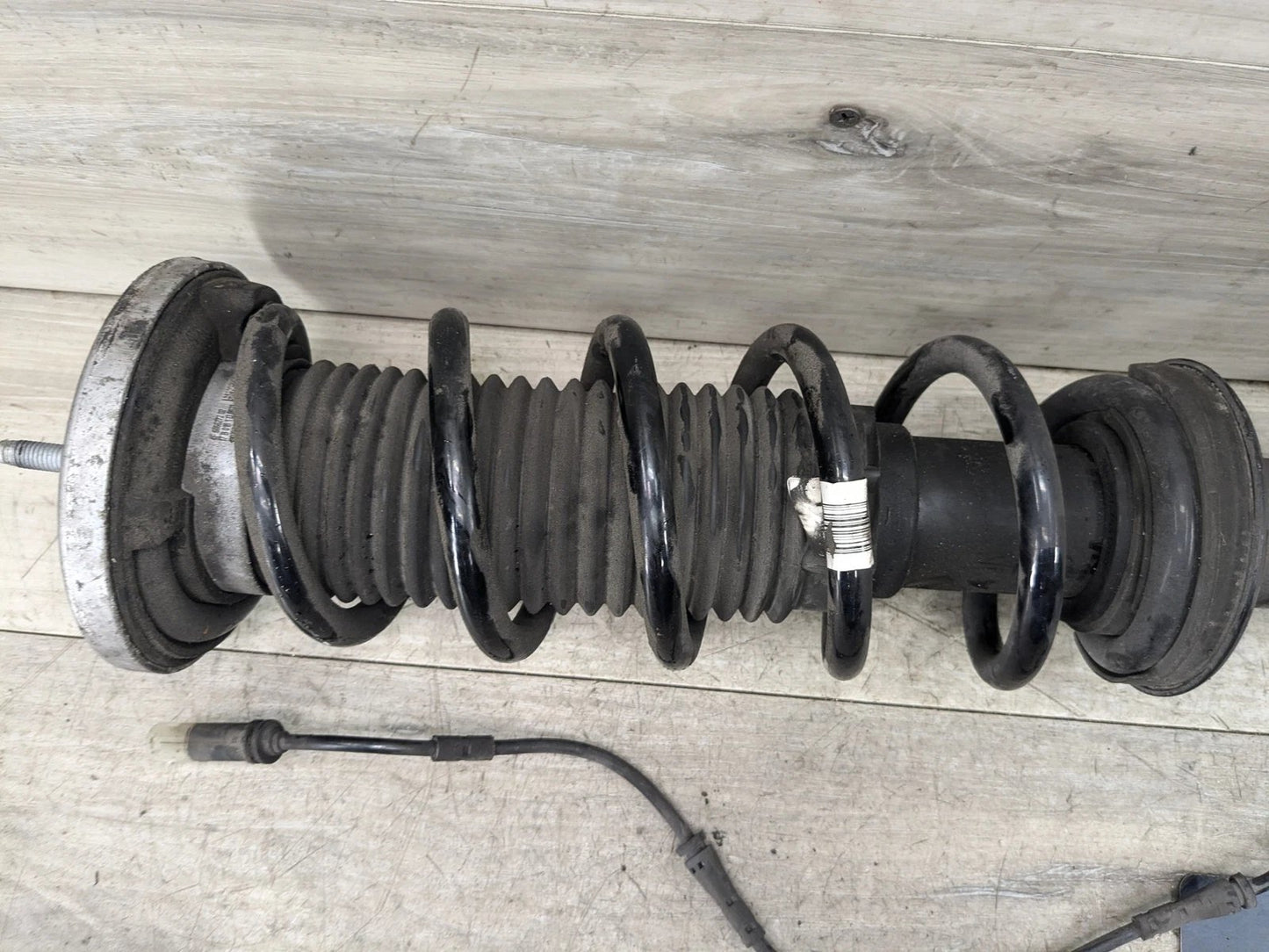 17-23 OEM BMW G30 M550 Rear Right Passenger Side Spring Strut Shock Absorber VDC