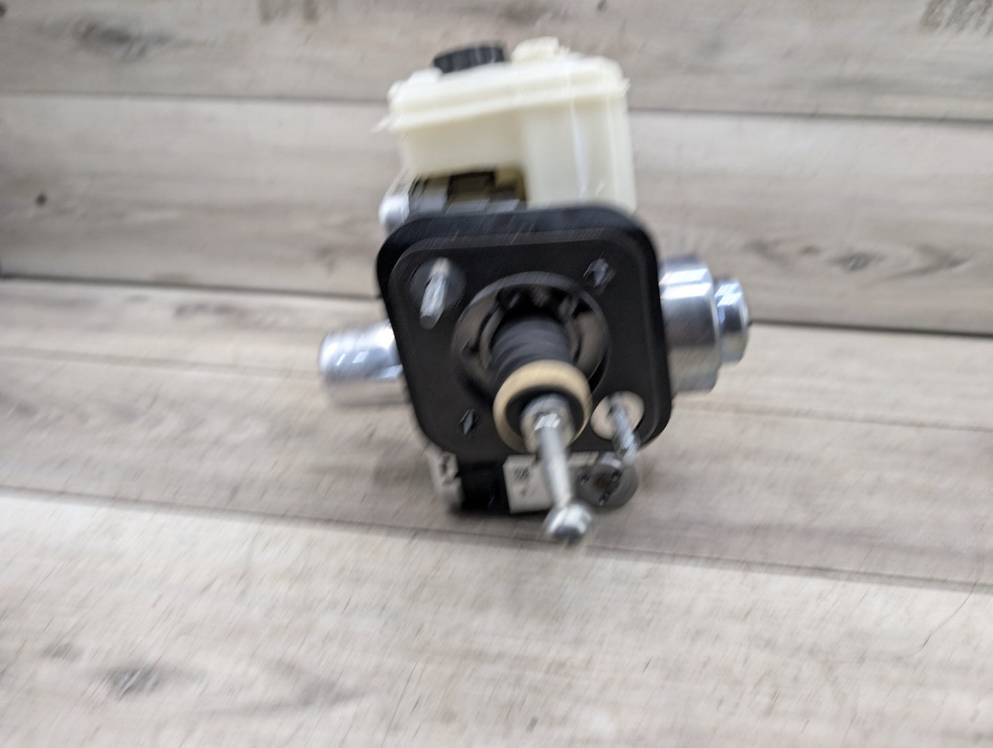 2019-2026 BMW X5 G05 ABS Cylinder Booster 5A29146