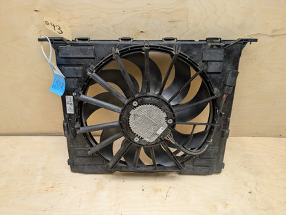 2017-2023 BMW 530i G30 Radiator Fan Shroud Housing w/ Motor 7953400