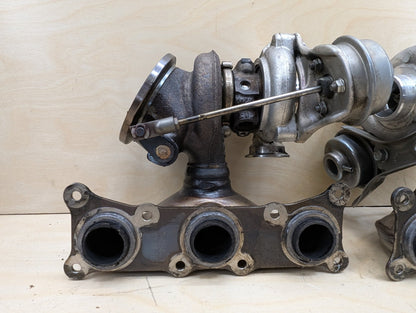 2007-2013 BMW E93 335i N54B30A Engine Motor Turbo Charger w/ Manifold SET 7331333