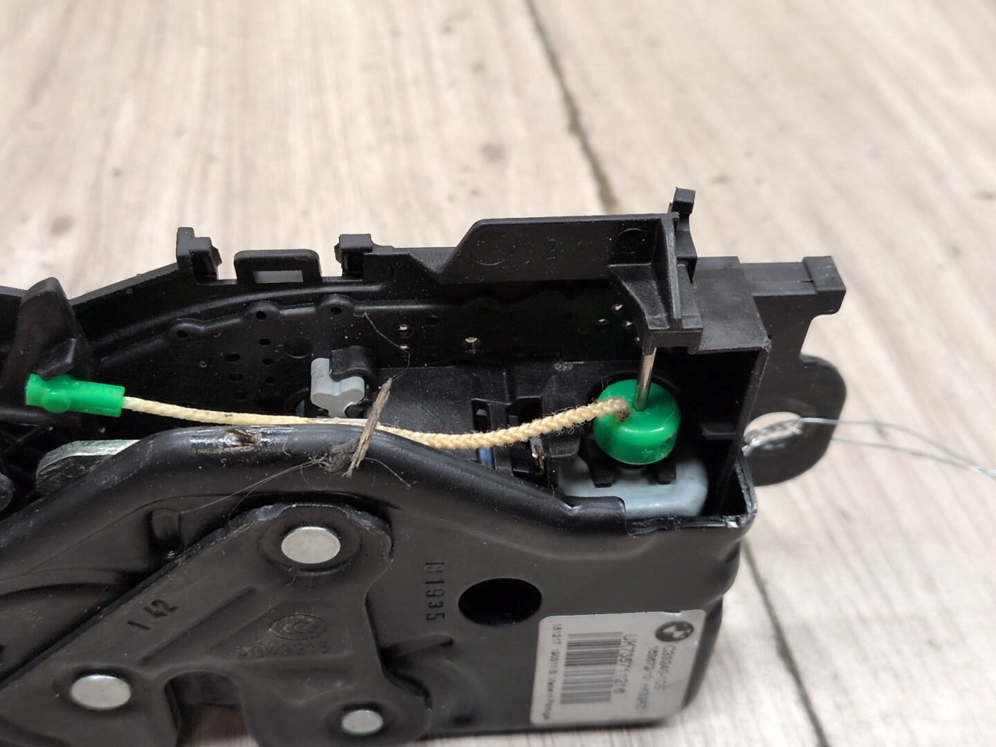 2019 - 2026 BMW X5 G05 Lower Liftgate Tailgate Lock Latch Actuator 7357112 N63B44M3