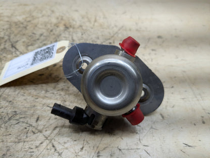 16-20 OEM BMW G11 G12 750 G30 M550 Engine N63R HPFP High Pressure Fuel Pump 5-8