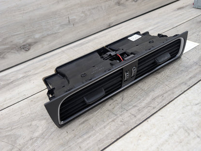 2008 - 2017 Audi S5 8T Dashboard Dash Board Middle Center Air Vent 8T1820951E