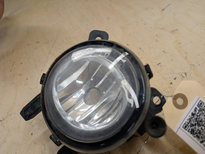 2012-2018 BMW 328i F30 Front Right Passenger Bumper Fog Lamp Light 7248912