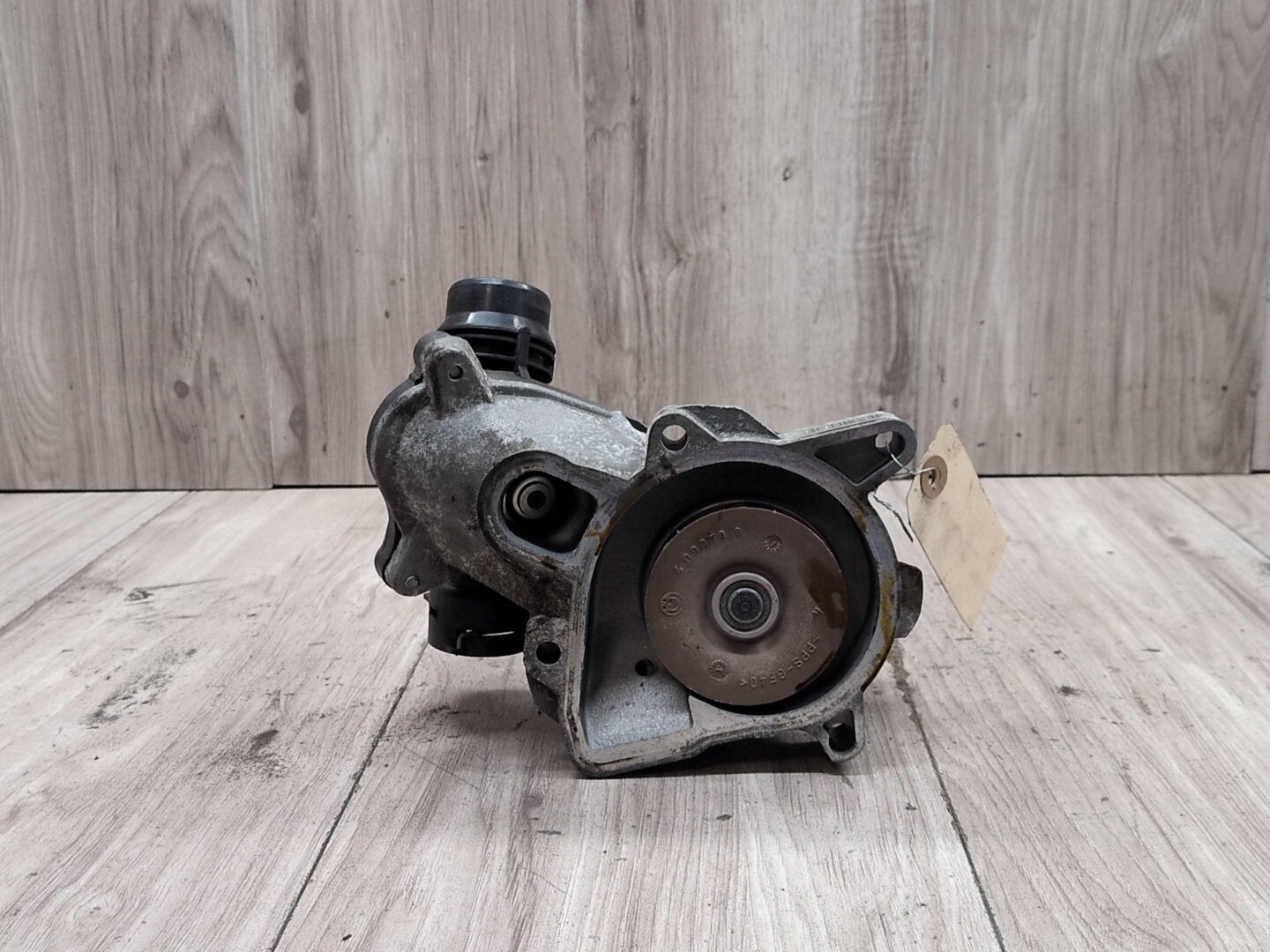09-13 OEM BMW E70 X5 Diesel Engine M57 Coolant Water Pump w/ Thermostat