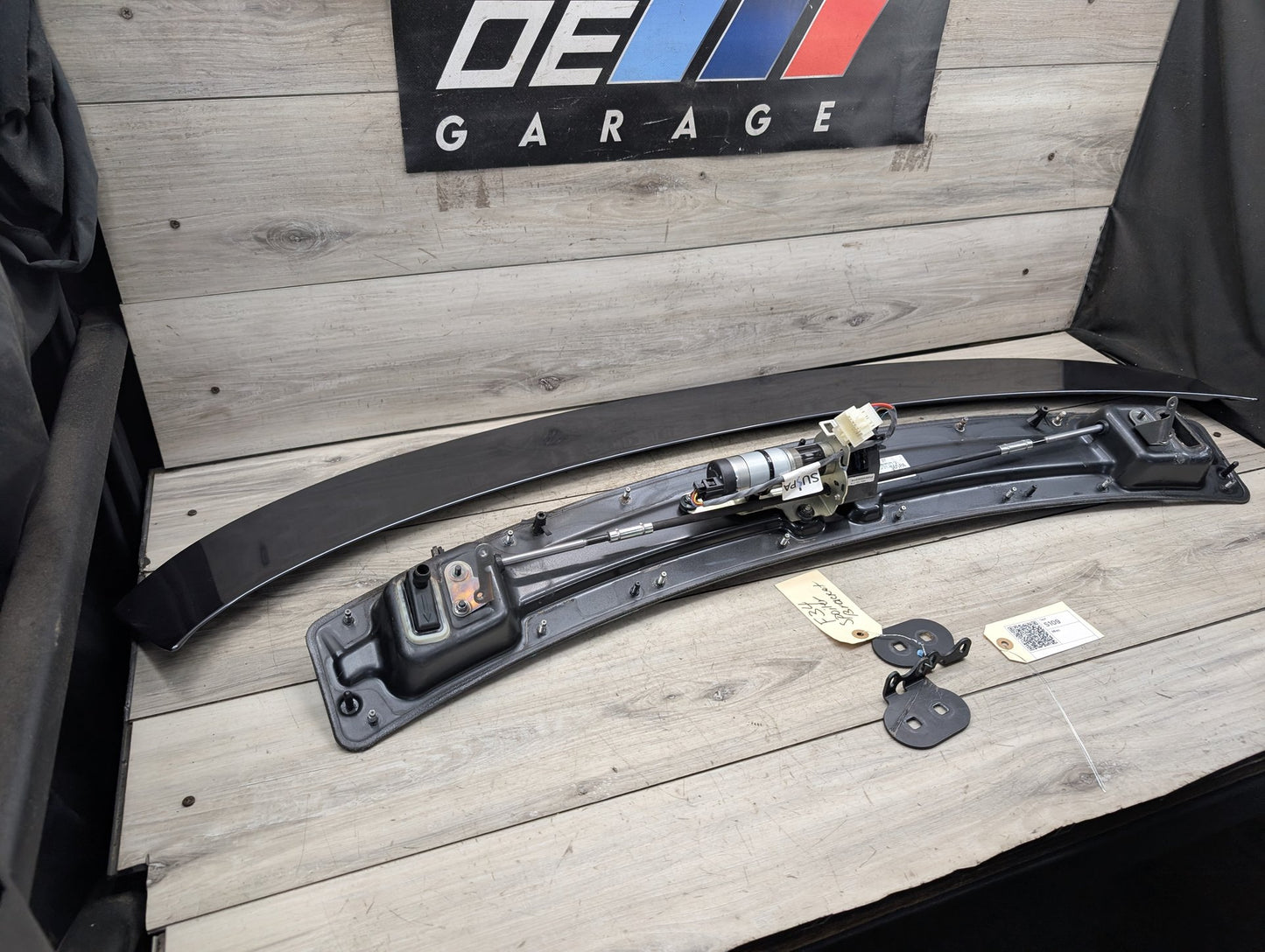2014 - 2019 BMW 340 F34 Liftgate Trunk Lid Spoiler w/ Bracket SET 7310749 B58B30M0