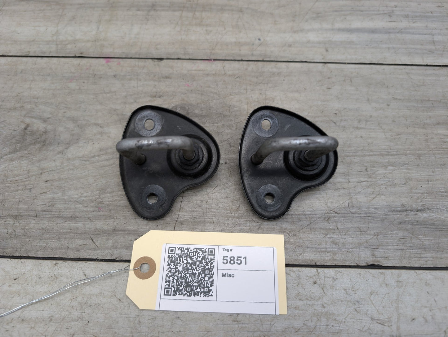 OEM BMW F90 F97 G01 G05 G06 G07 G12* G30 X3 X5 Hood Safety Latch Hook Pair SET