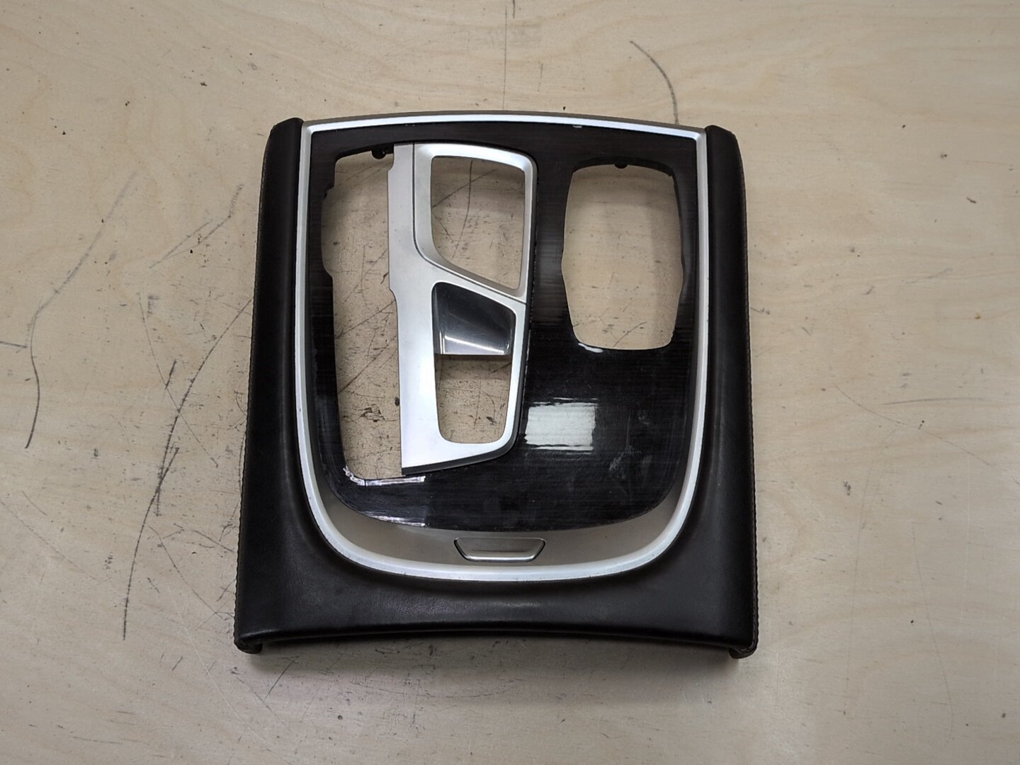 16-22 OEM BMW G11 G12 740 750 M760 Parking Brake Auto Hold Control Switch Trim
