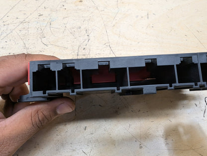 OEM BMW G11 G12 G14 G15 G16 G30 B+ Junction Terminal Power Relay Fuse Box