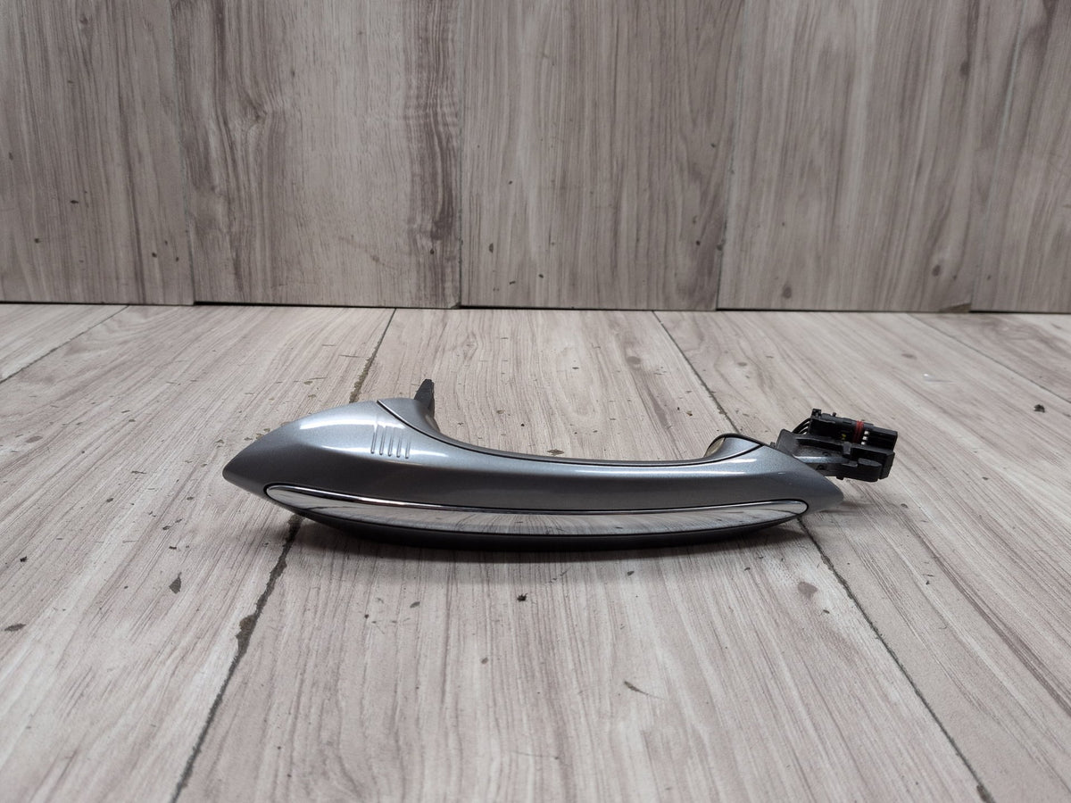 2011-2016 BMW M5 F10 Front Left Door Handle w/ Comfort Access 7305284 OEM