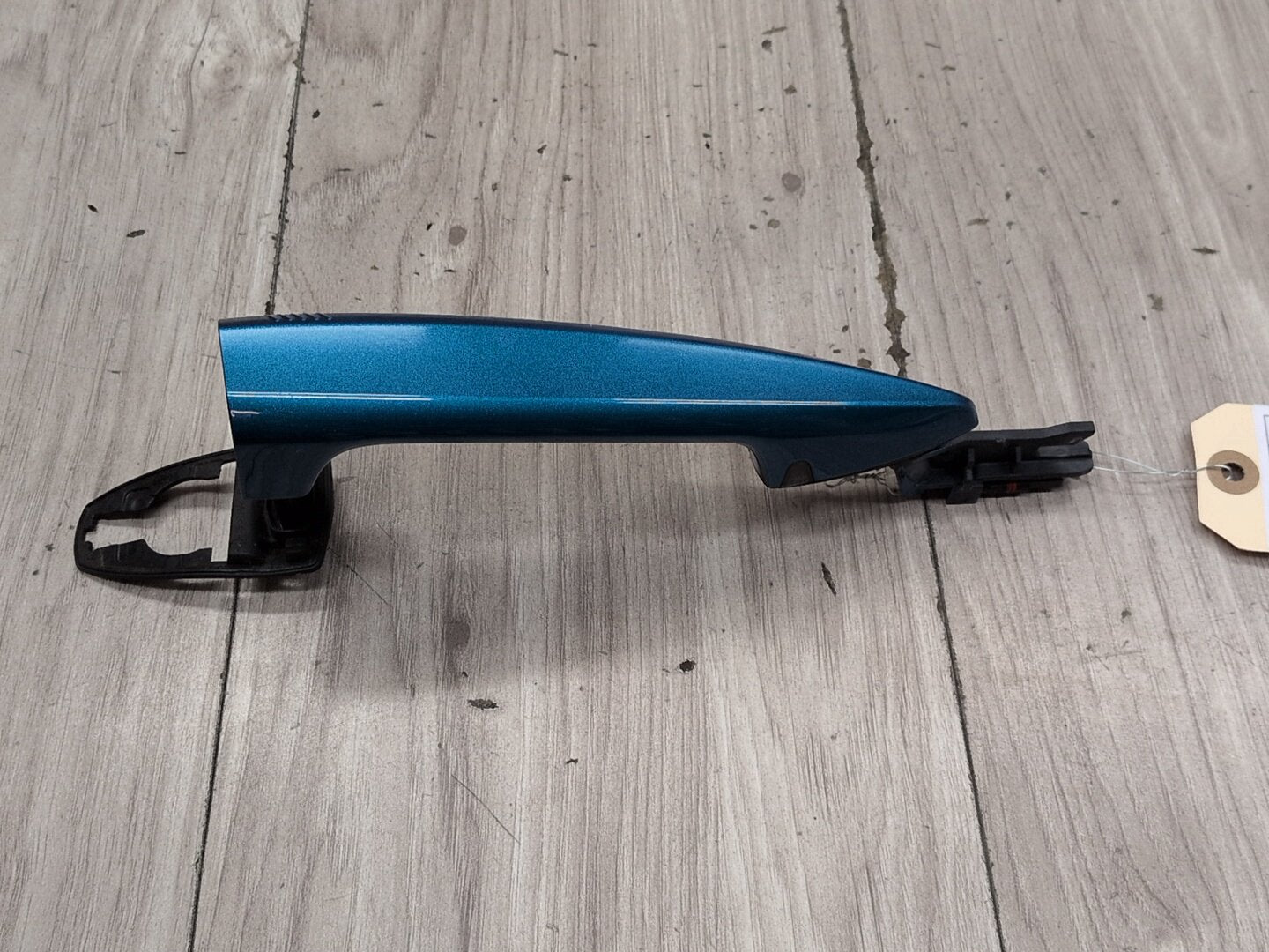 2015 - 2019 BMW X6 F86 Front or Rear Right Passenger Exterior Door Handle w/ Comfort Access 8068462 S63B44T2