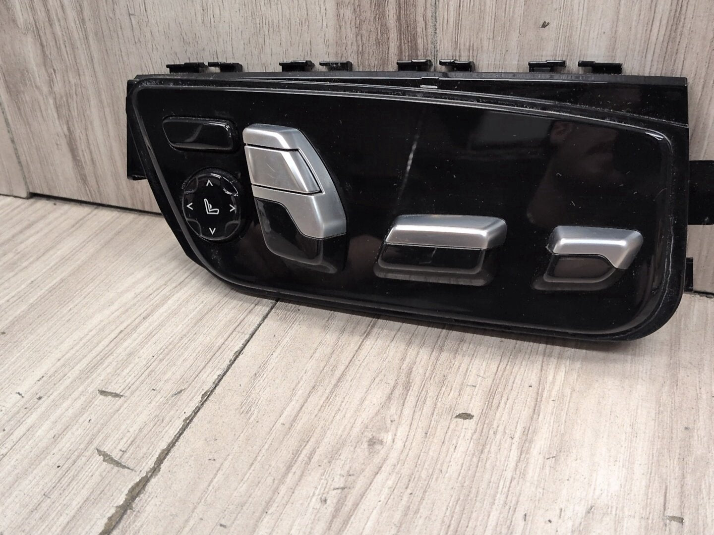 OEM BMW F90 G12 G30 M550 750 M5 Front Right Passenger Seat Adjust Control Switch