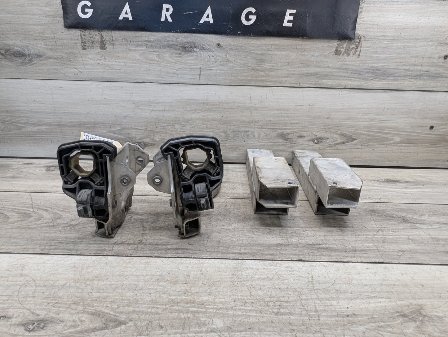 10-15 OEM BMW F01 F02 750 Front Left Right Side Support Reinforcement Bracket