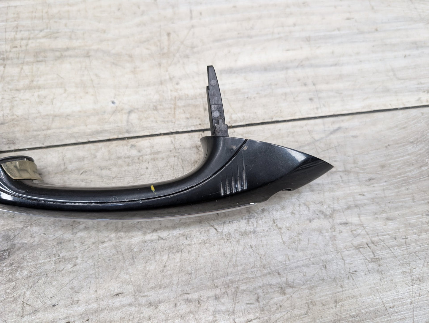 2009-2015 BMW 750Li F02 Front Left Driver Exterior Door Handle w/ Comfort Access 7305365