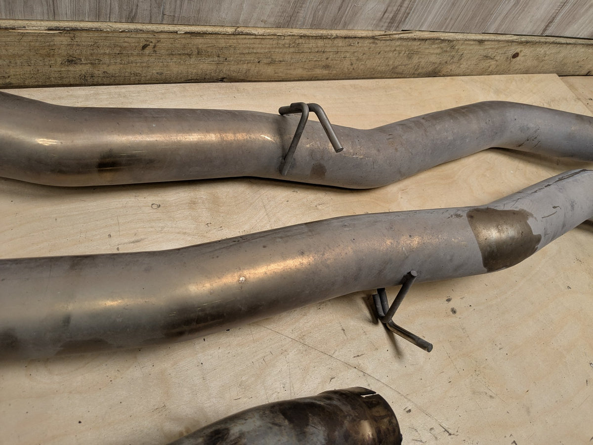 NOTE Armytrix Valved Exhaust 17-23 BMW M550i G30 Rear Muffler BMG35-QS38C