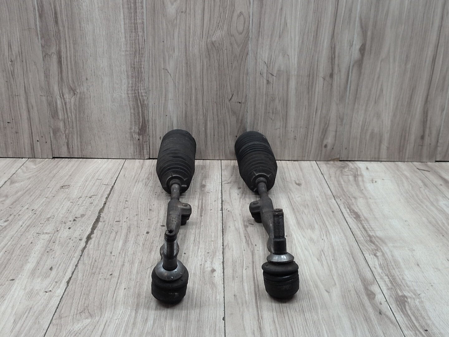 2016-2022 BMW 750i G12 Left Right Tie Rod W/ Boot SET 6868689