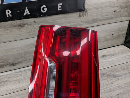 17-20 OEM BMW F90 G30 530 540 M550 M5 Rear Right Passenger Trunk Tail Light